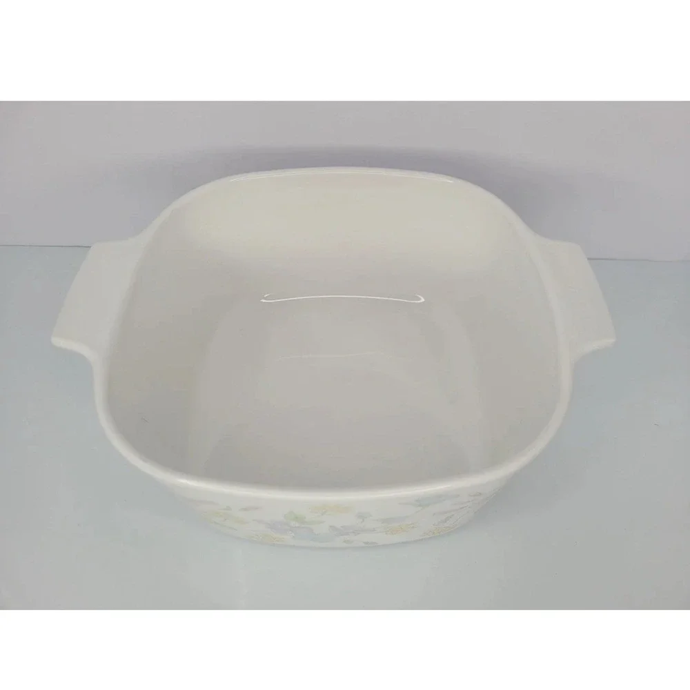 Vintage Corning (A-3-B) 3 Liter Casserole Dish Pastel Bouquet with Lid